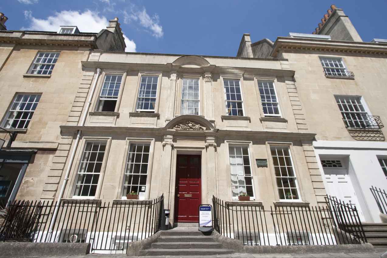 Ecole Kaplan. Bath